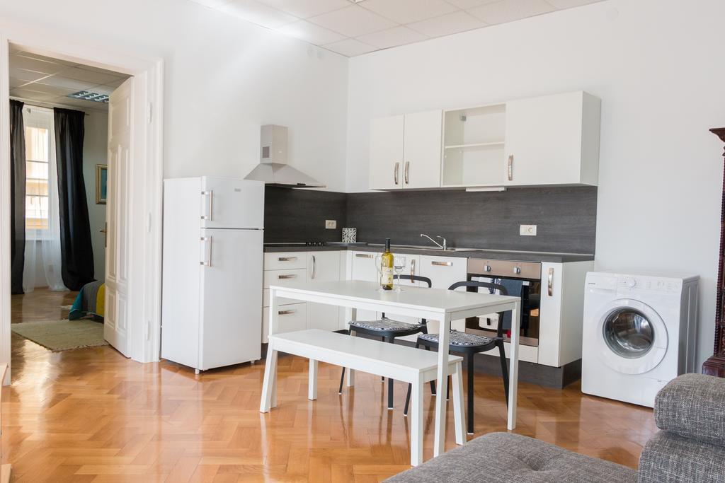 Sunny Apartment Anamaria โอปาติยา ภายนอก รูปภาพ